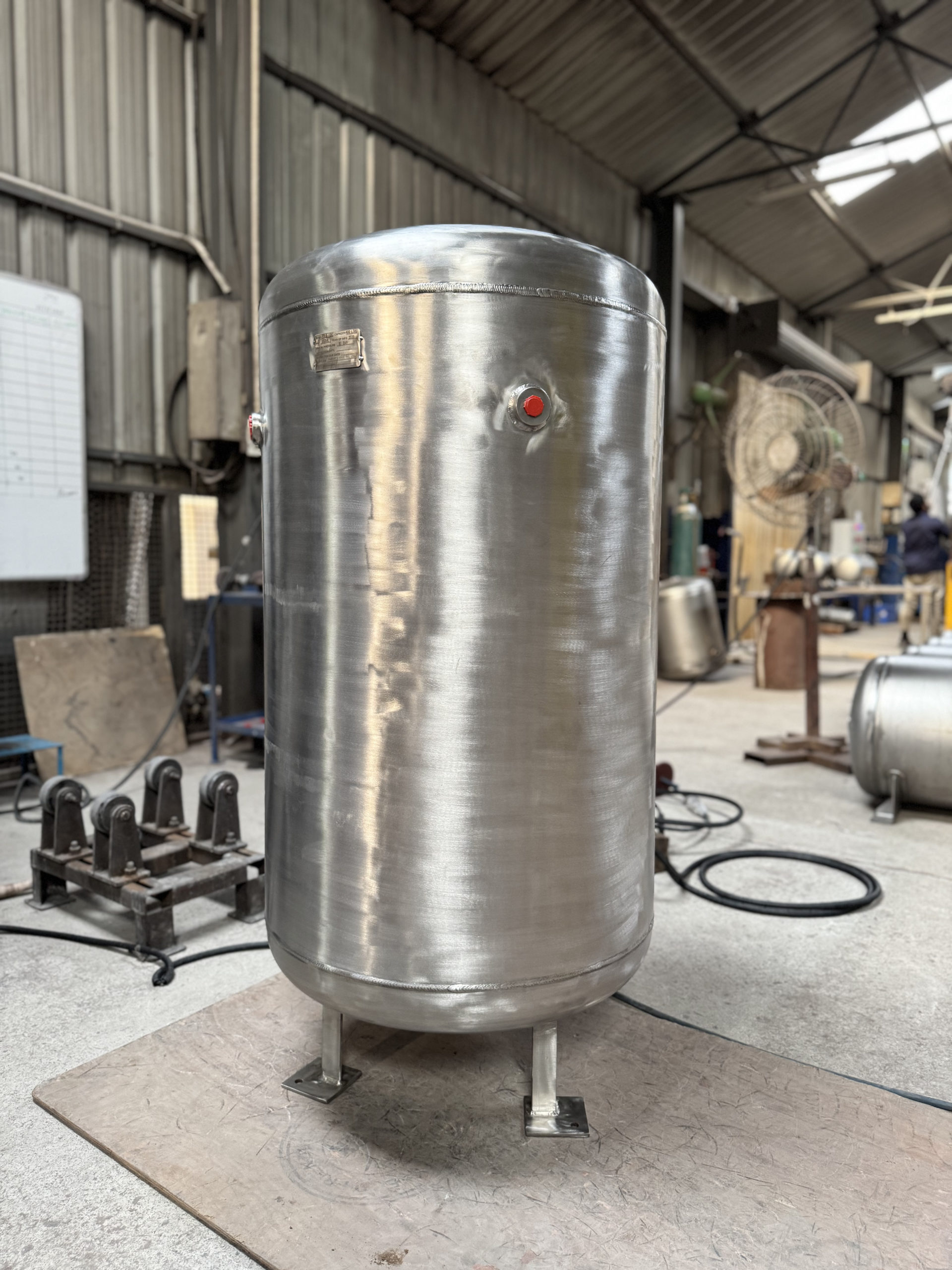 Stainless steel pressure vessel Stainless steel pressure vessels